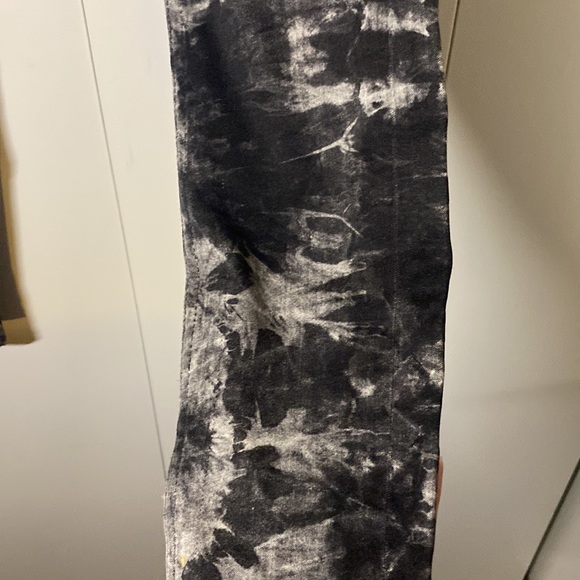 Tie-Dye Jeans - Picture 3 of 3